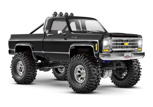 TRAXXAS TRX-4M Chevy K10 4x4 "High Trial" fekete 1/18 Crawler RTR, kefés motorral, akkumulátorral és USB töltővel